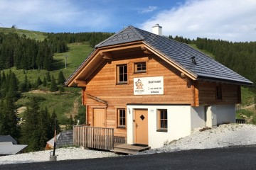 /storage/gallery/72/05c998/lachtal-leto-ii_title.jpg